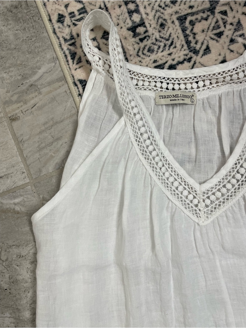 Terzo Millennio White Lace-Trim Linen Tank dress